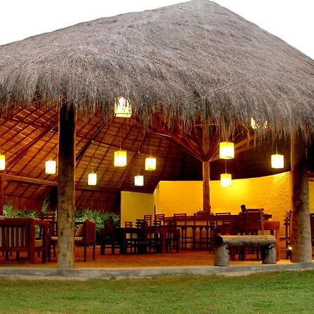 Giman Free Beach Resort Passikudah Esterno foto