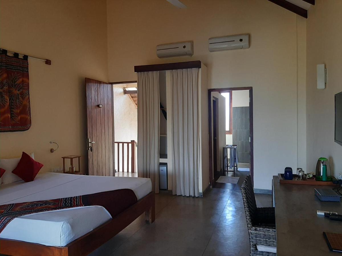 Giman Free Beach Resort Passikudah Esterno foto