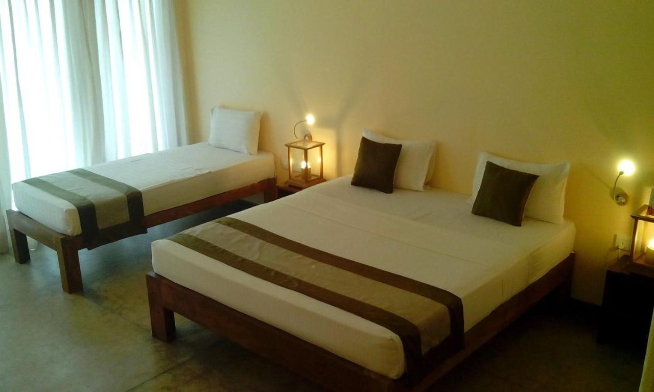 Giman Free Beach Resort Passikudah Esterno foto