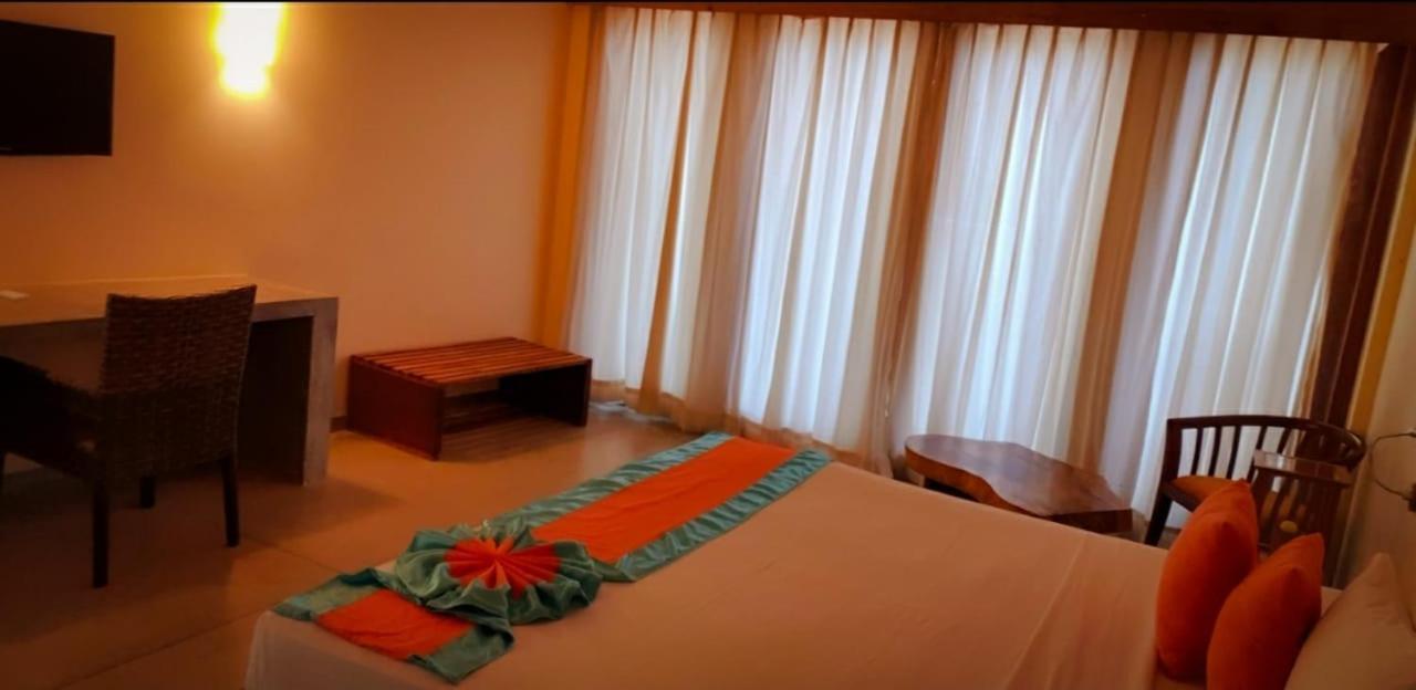 Giman Free Beach Resort Passikudah Esterno foto