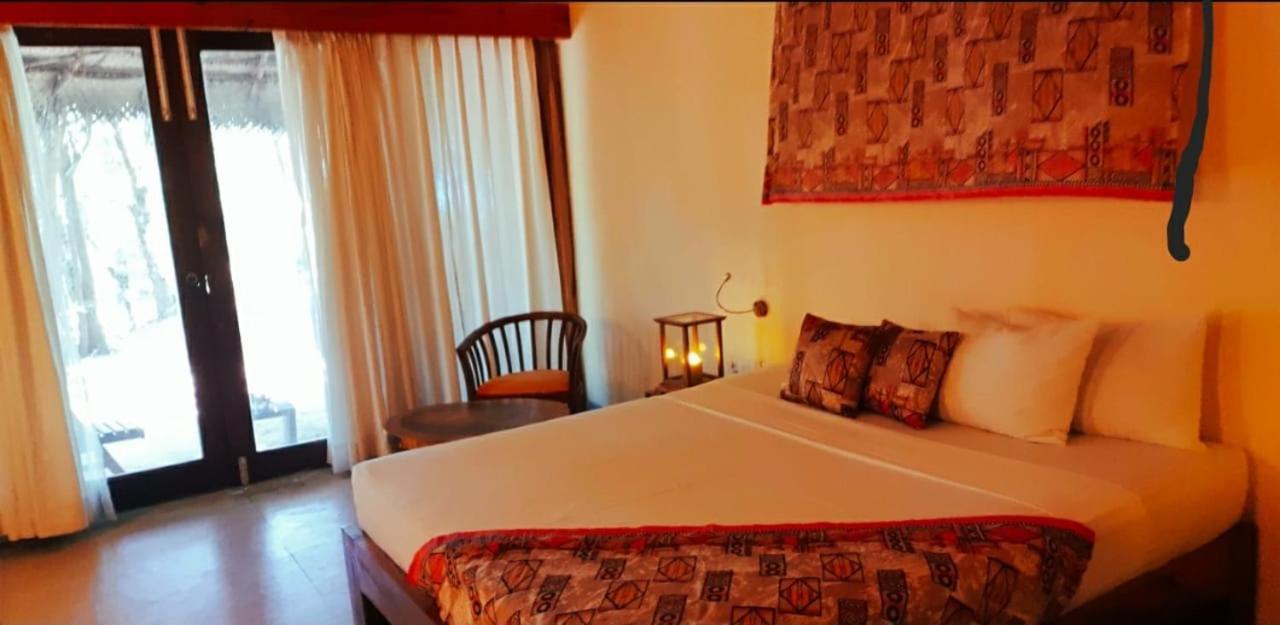 Giman Free Beach Resort Passikudah Esterno foto